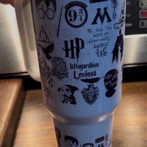 40oz HP Tumbler